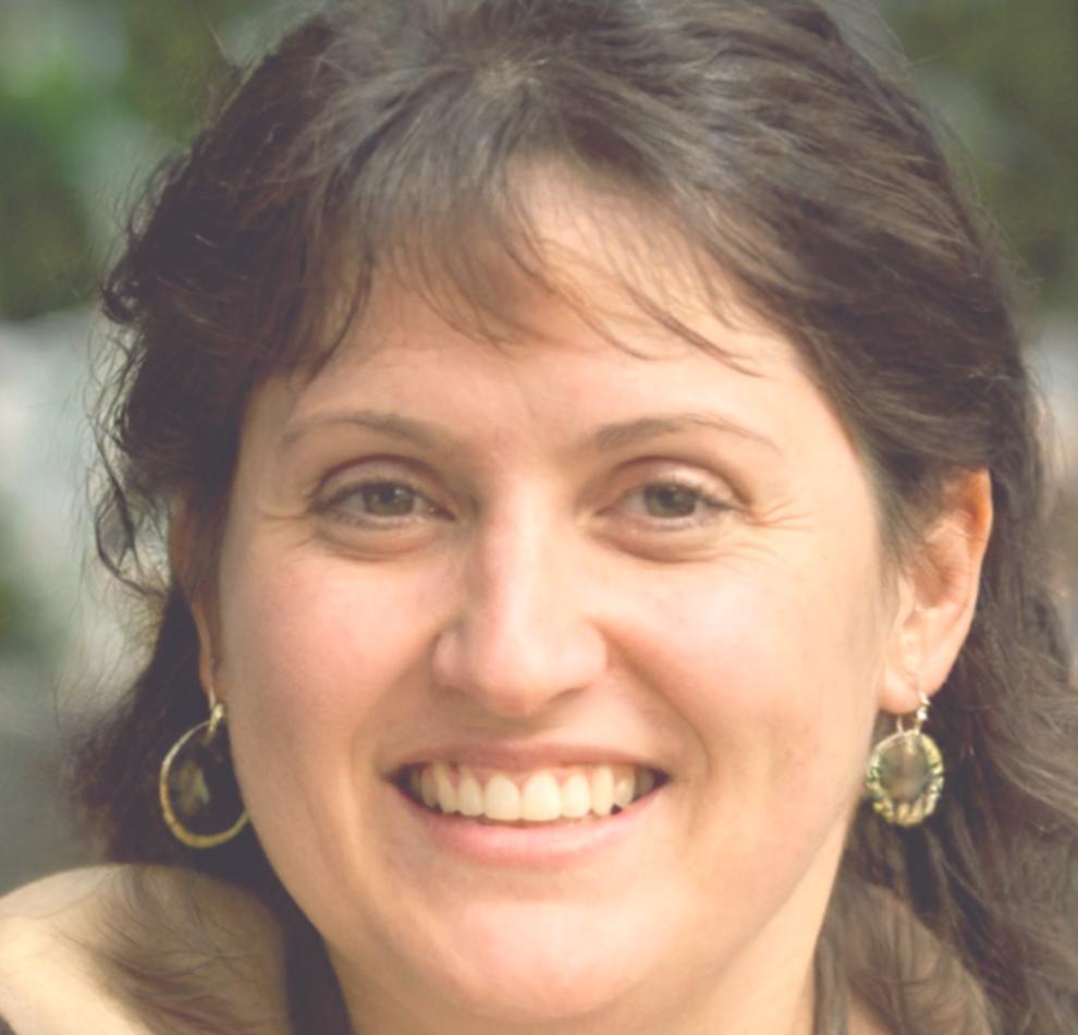 Portrait de Delphine Rousseau, formatrice en gestion budgétaire